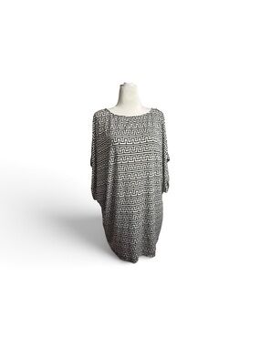 Cacique Black & White Geometric Pattern Swim cover up size 18/20